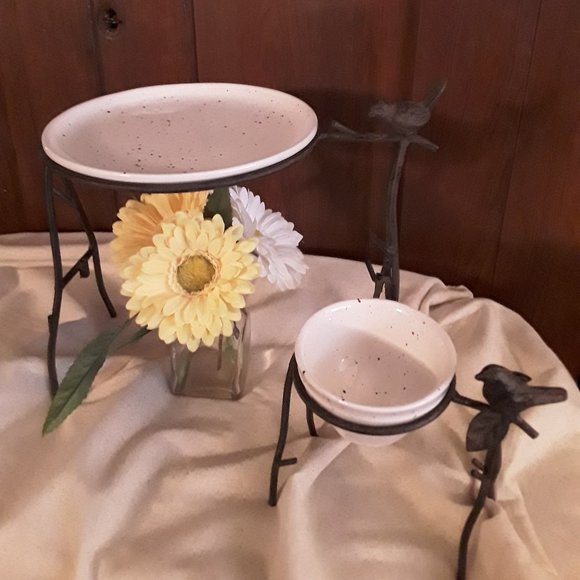 Rustic Bronze Metal Plate & Sauce/Dip Stand with Bird Motif - Picture 7 of 7